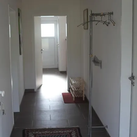 Ruhige Mit Teichblick Wetterfeld